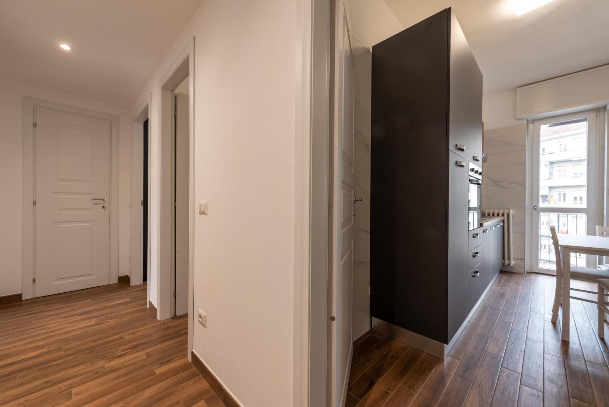 Guest Planet - Bicocca Suites Milano Exterior photo